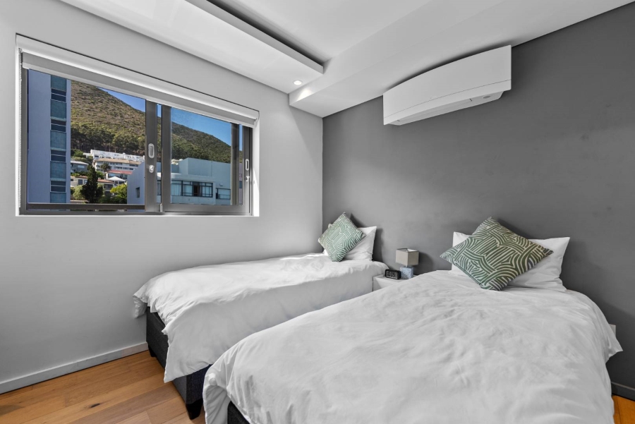 To Let 2 Bedroom Property for Rent in Sea Point Western Cape